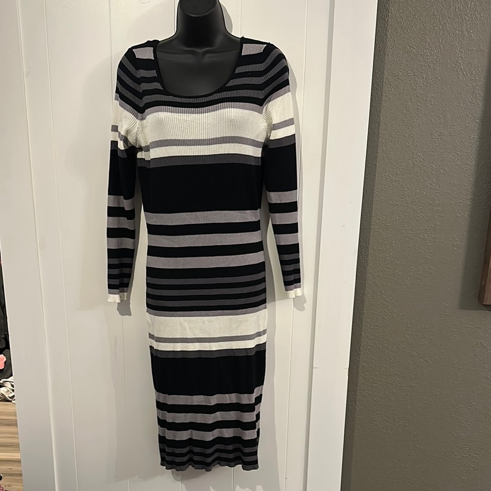 Chic Striped Long Sleeve Sweater Dress in Black, Gray, and White